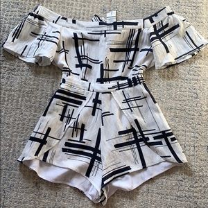 Etiquette Boutique | Off the shoulder romper